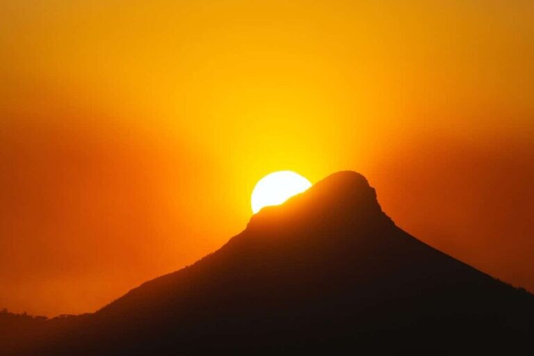 silhouette photography of mountain